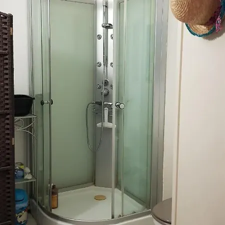 Un Pied A Terre דירה קרקסון